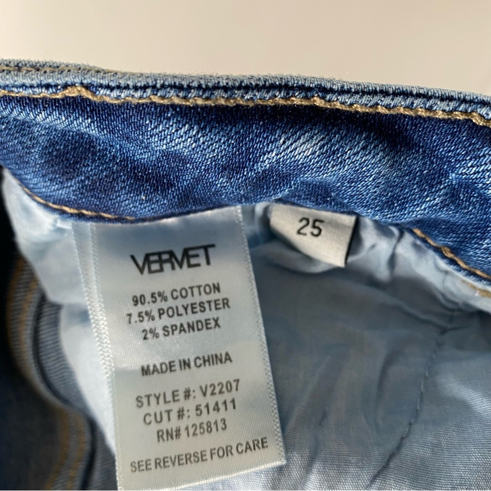 Vervet High Rise Straight Leg Ripped Jeans - Picture 9 of 9